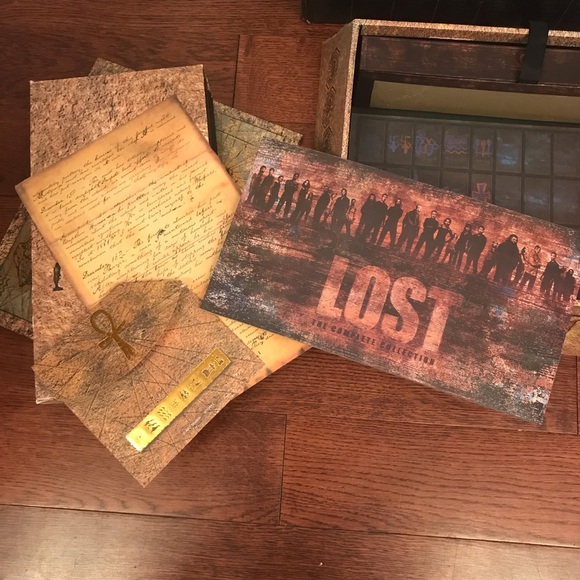 LOST: The Complete Collection - Picture 3 of 8